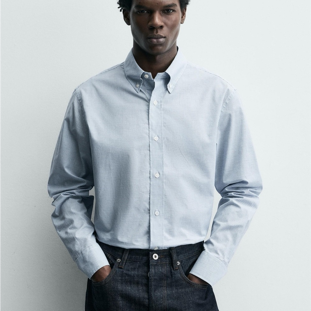 Zara • Men's Blue Button-Down Plaid Shirt